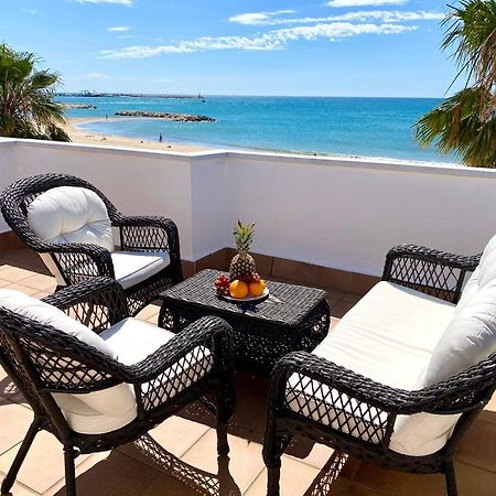 House In Front Of The Beach With Sea View Кембрилс Екстериор снимка